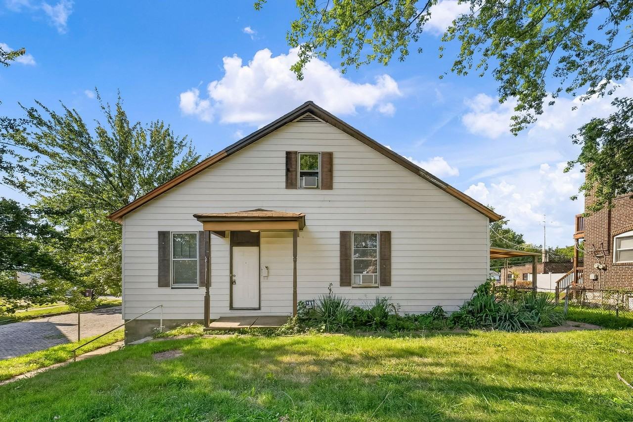 4607 Michigan Ave - Photo 3 of 50