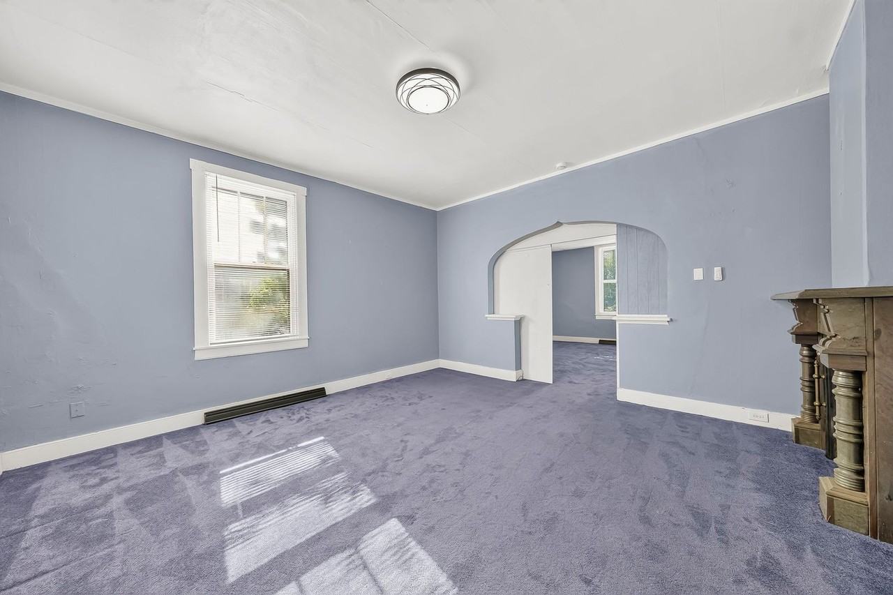 4607 Michigan Ave - Photo 4 of 50