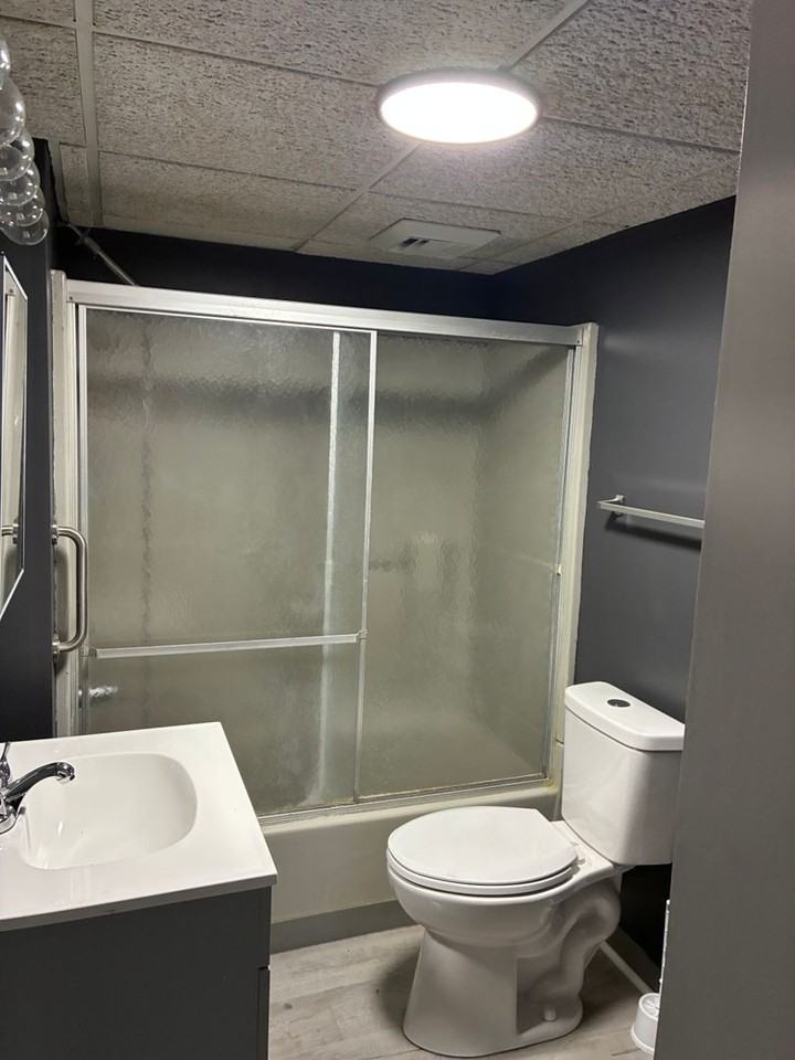 1202 Crescent Ave - Photo 5 of 10