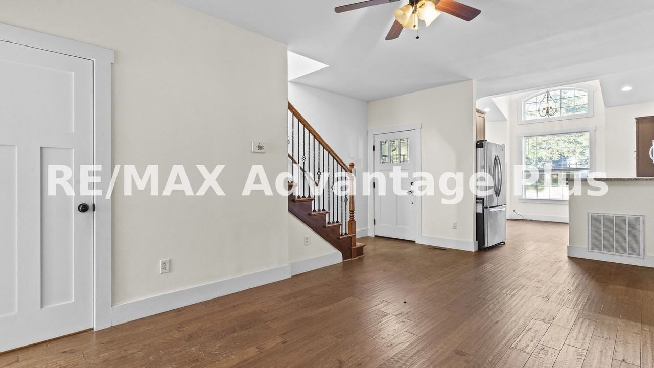 104 Germantown Rd - Photo 2 of 47