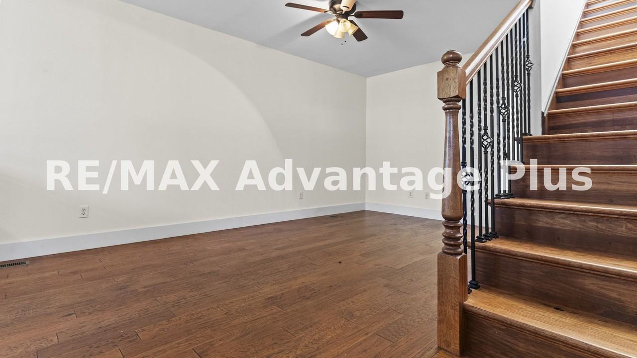 104 Germantown Rd - Photo 3 of 47