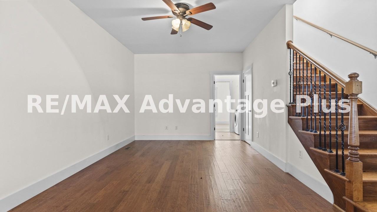104 Germantown Rd - Photo 4 of 47