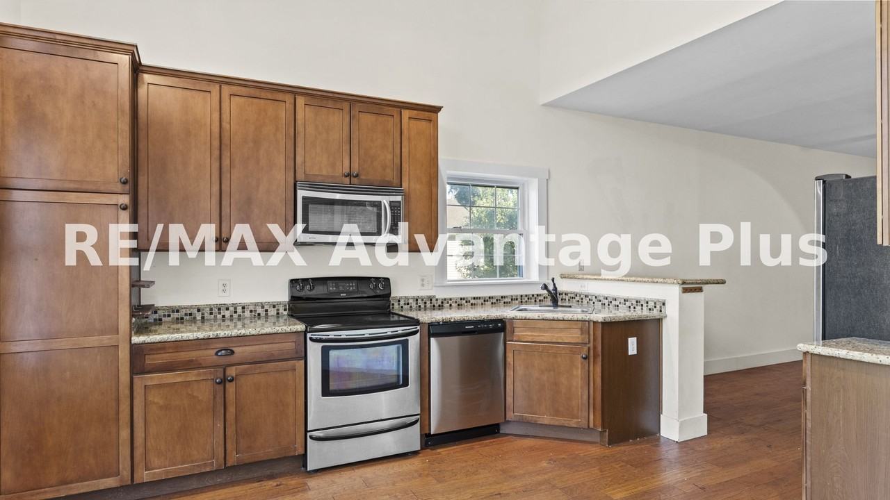 104 Germantown Rd - Photo 6 of 47