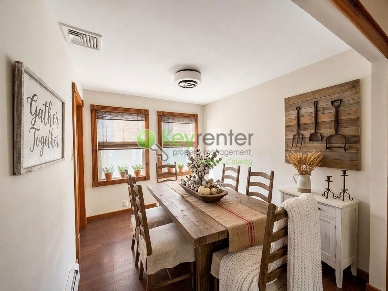 237 Romain Ave - Photo 7 of 16