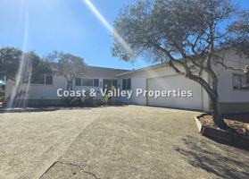 featured image of 15480 Oak Hills Dr