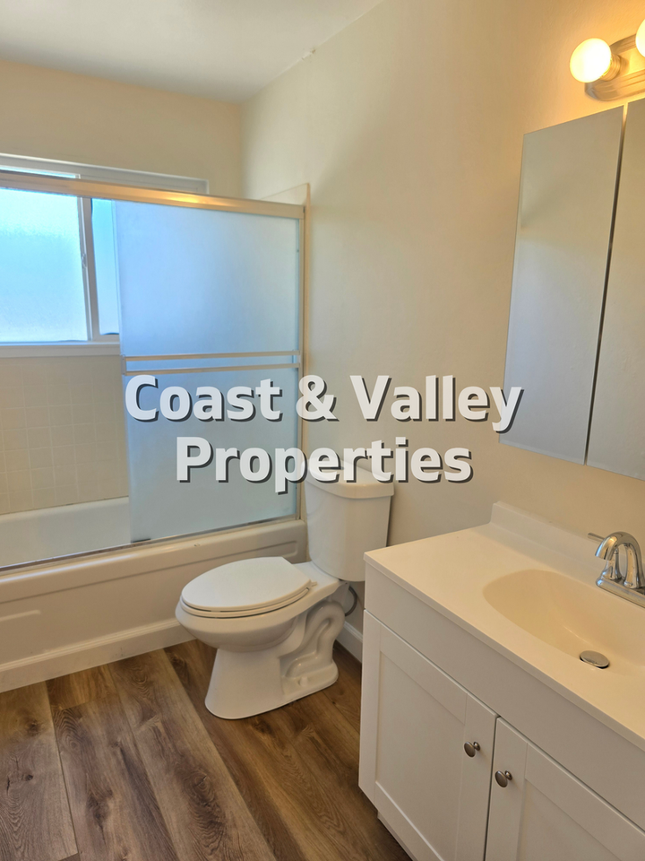 15480 Oak Hills Dr - Photo 6 of 11