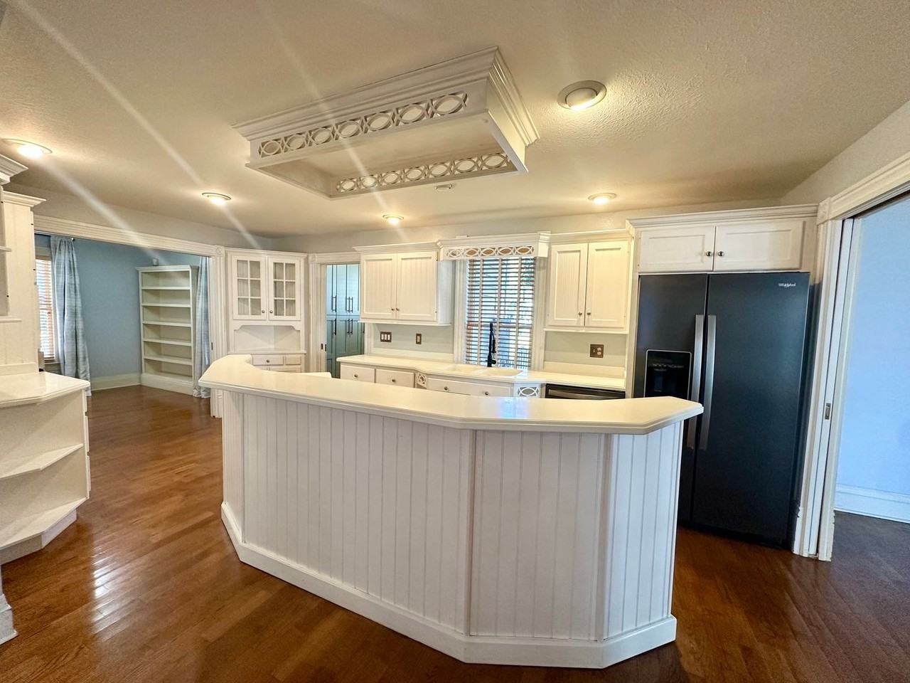 303 E Livingston St - Photo 5 of 33