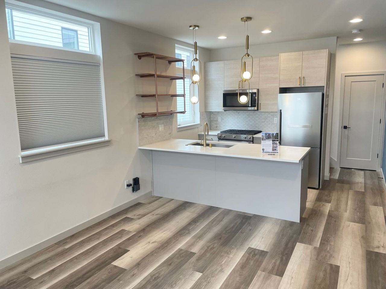 1010 Ne 92nd St #A - Photo 3 of 26