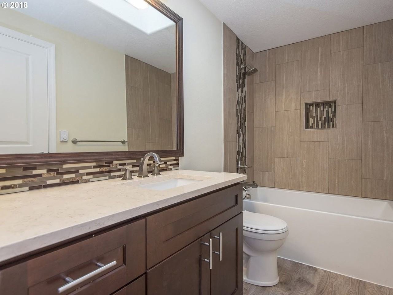 8517 N Druid Ave - Photo 5 of 30