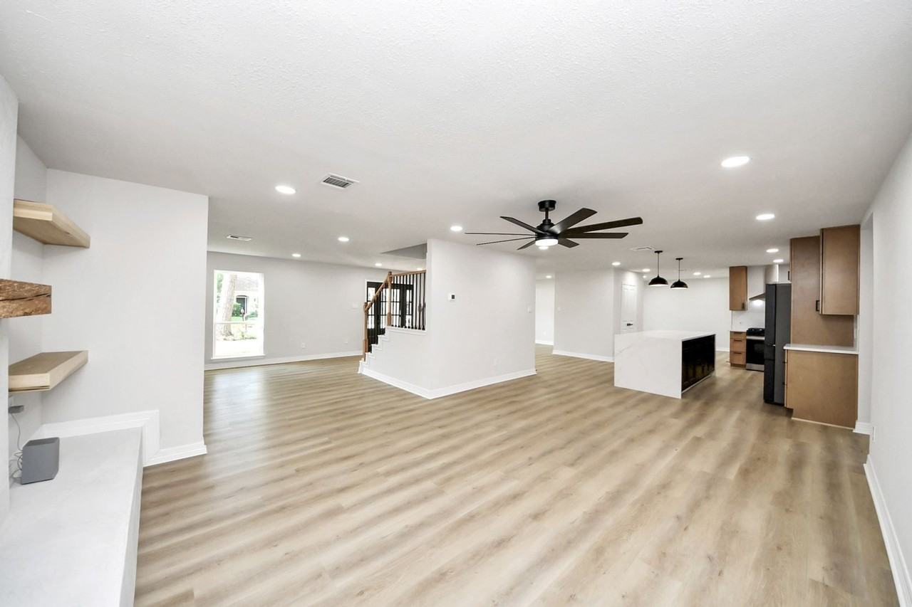 10806 Olympia Dr - Photo 5 of 26