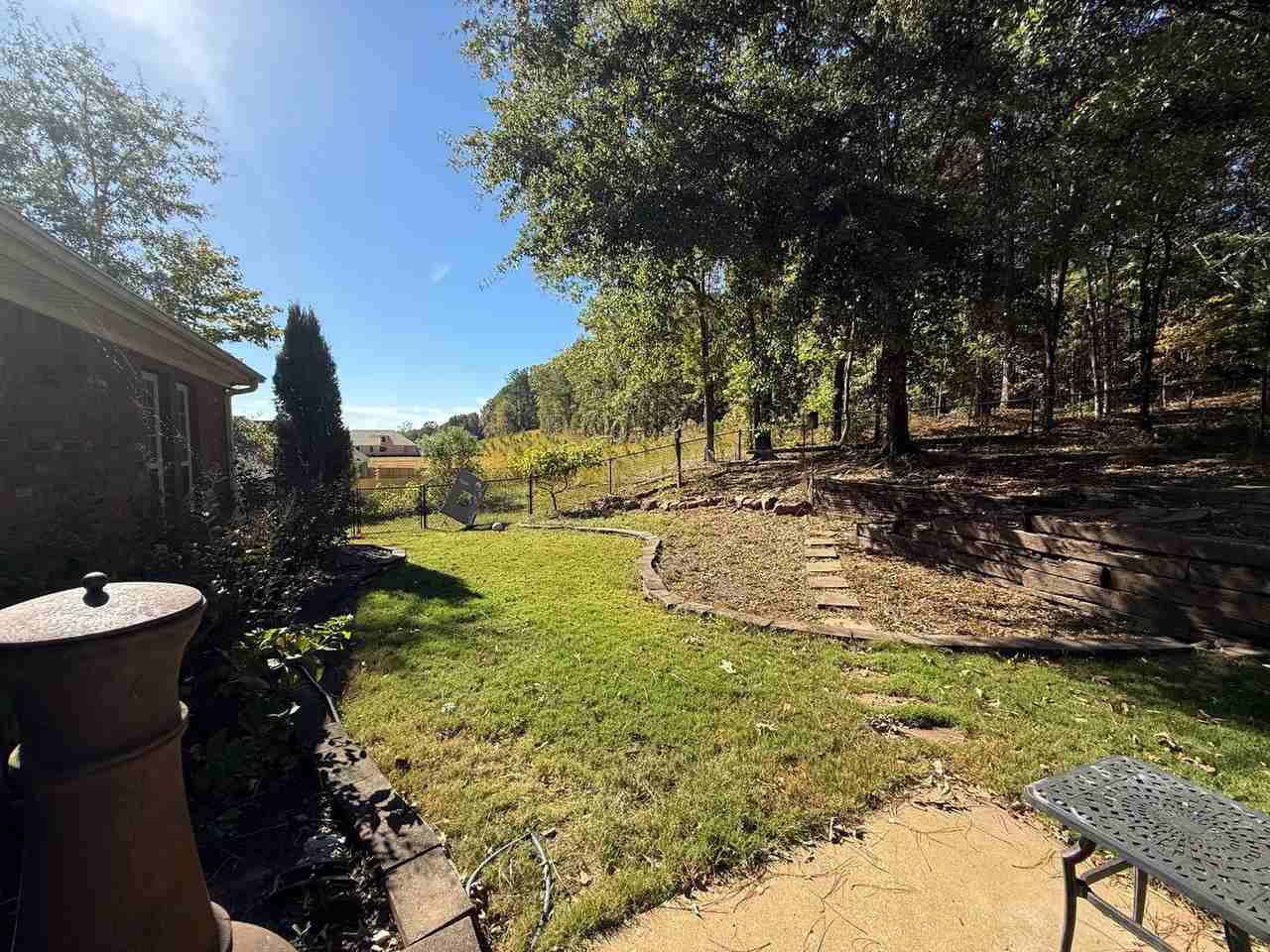1866 Shadow Bend Ln - Photo 2 of 21