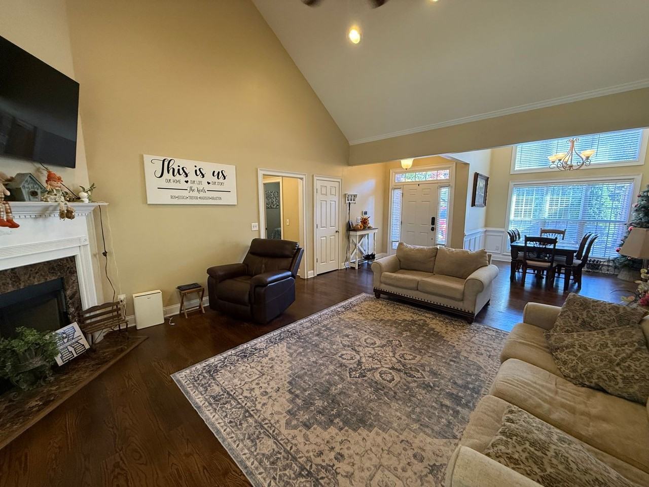 1866 Shadow Bend Ln - Photo 6 of 21