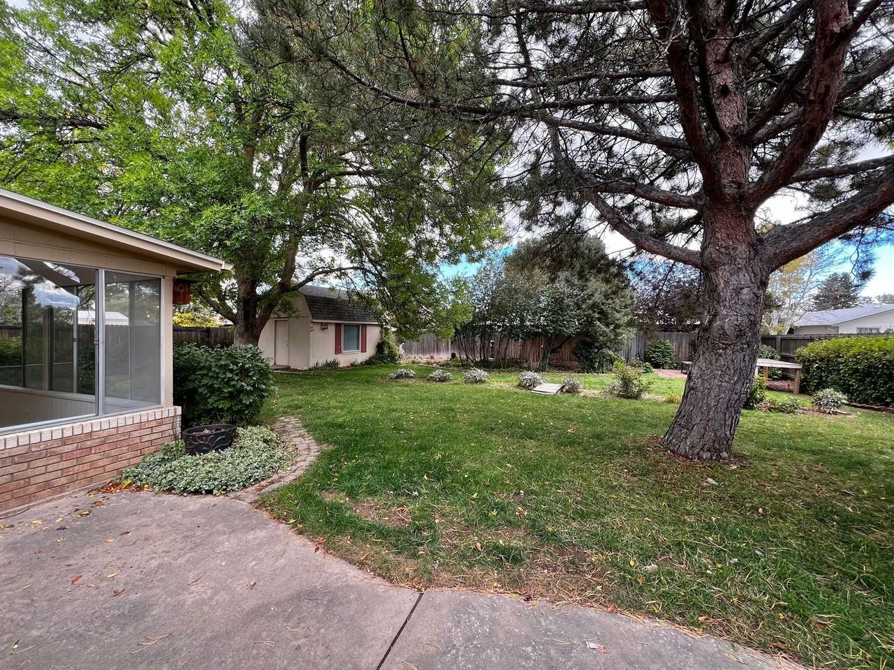 2652 Glendevey Dr - Photo 5 of 7