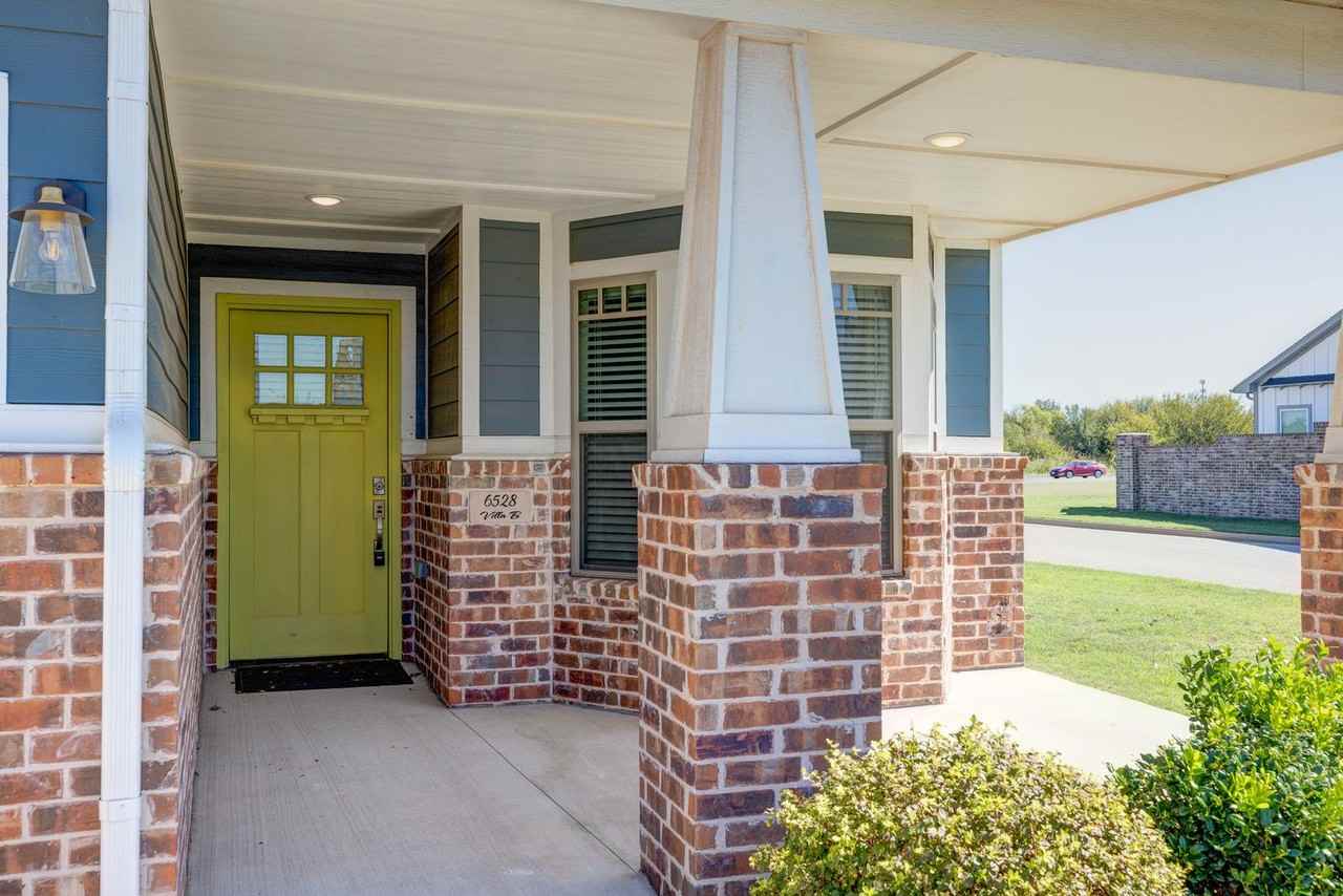 6528 6528 Bent Wood Villas Drive #B - Photo 3 of 20