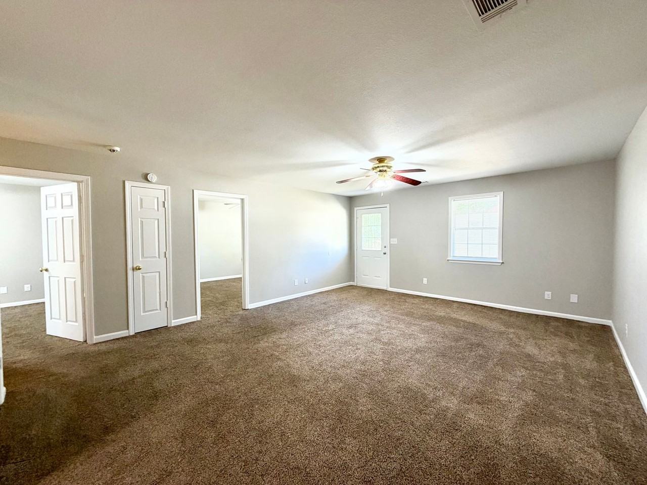 303 N 13th Ave - Photo 4 of 21