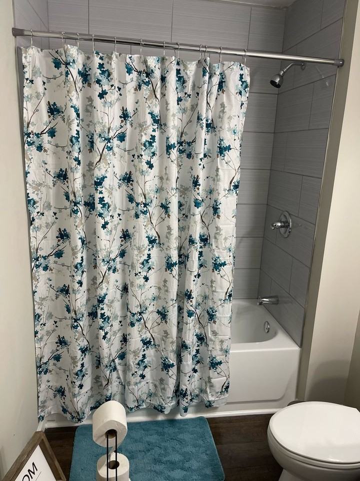 255 Oak St - Photo 5 of 9