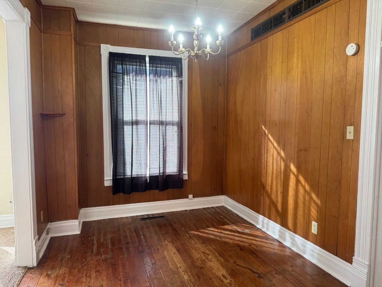 2323 Lafayette St - Photo 5 of 12