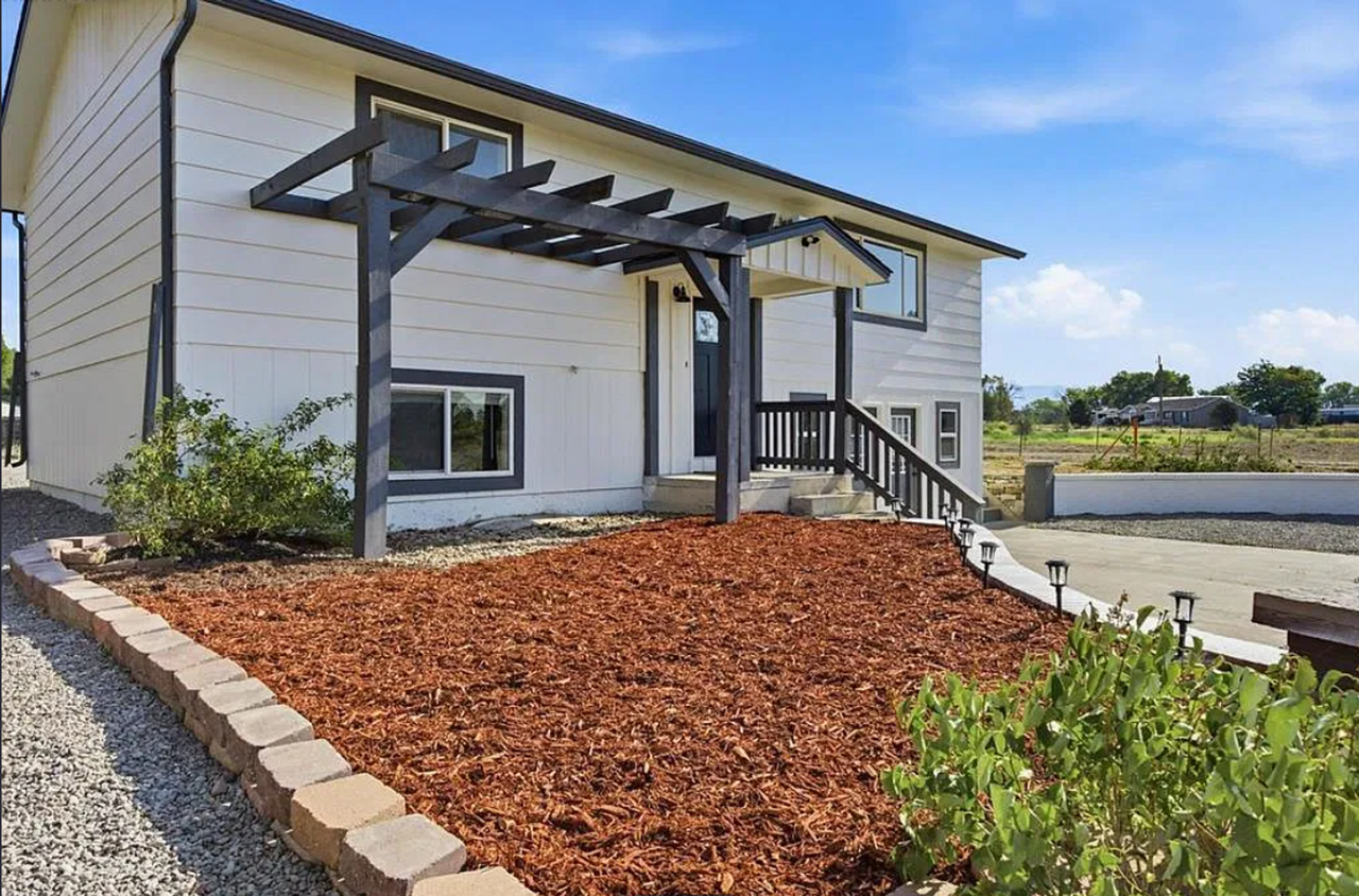 62455 Jig Rd - Photo 2 of 34