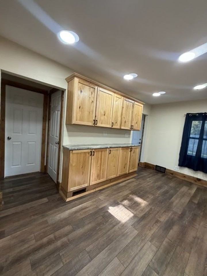 719 Fairfax St - Photo 2 of 10