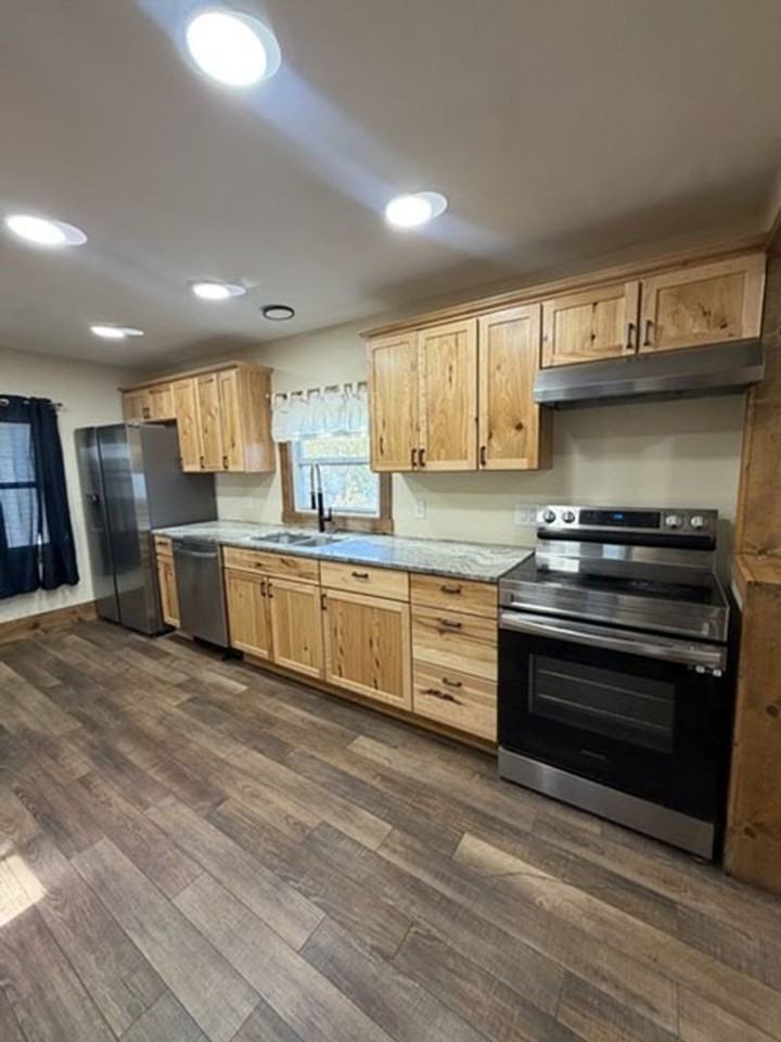 719 Fairfax St - Photo 3 of 10