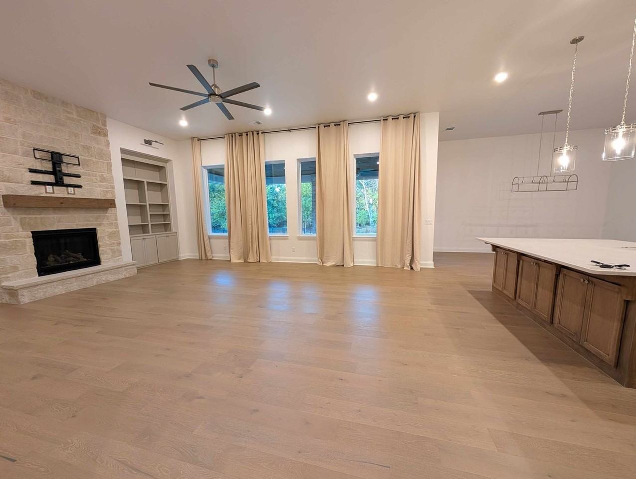 11717 Josie Ln - Photo 3 of 29