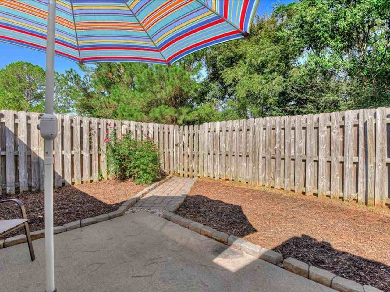 41 Leigh Place Dr - Photo 4 of 29