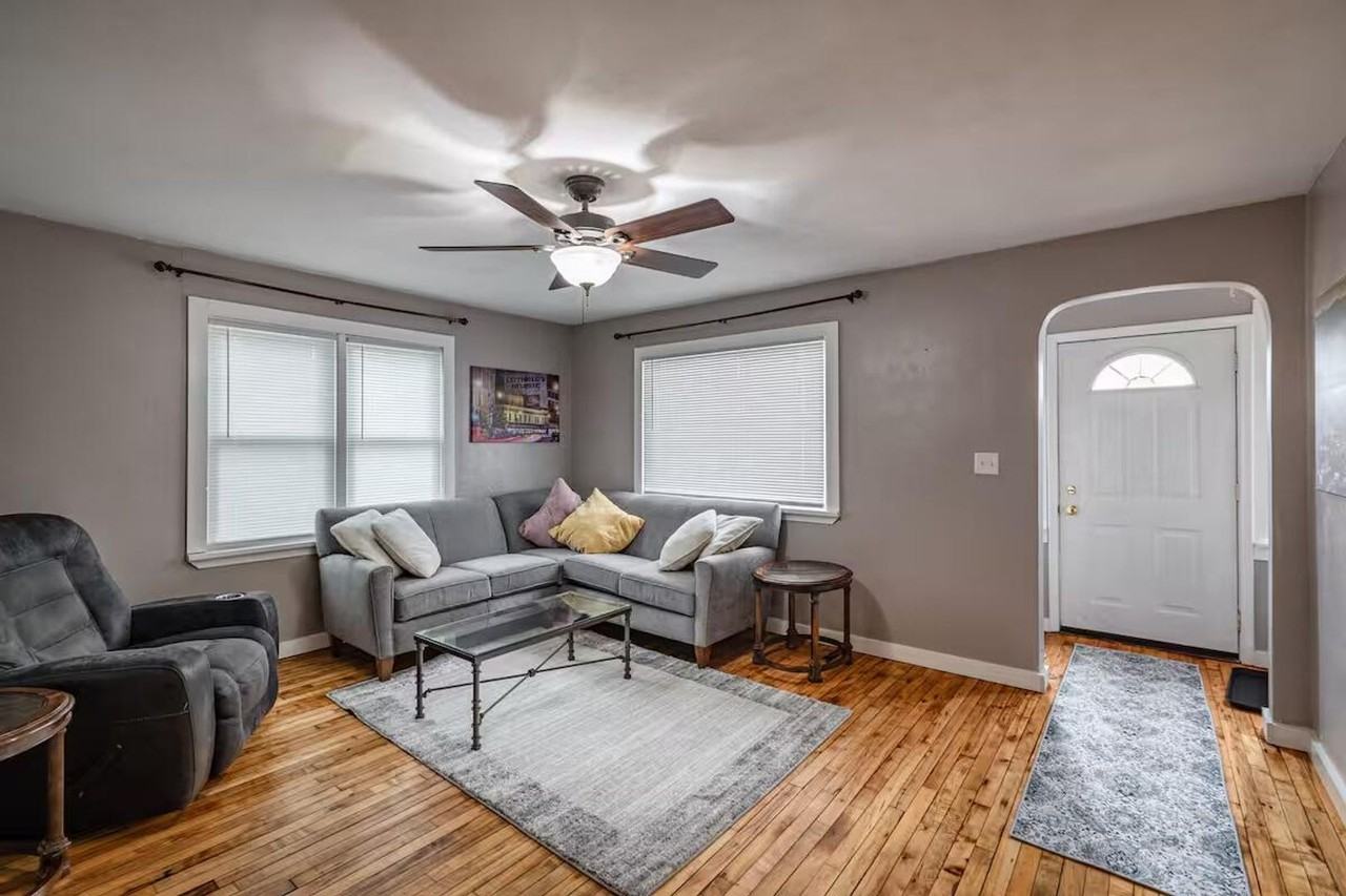 621 Farnam St - Photo 4 of 18