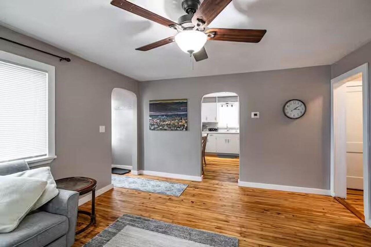 621 Farnam St - Photo 5 of 18