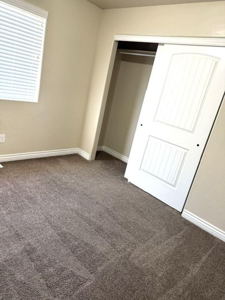 1656 W Harding Ave - Photo 7 of 11
