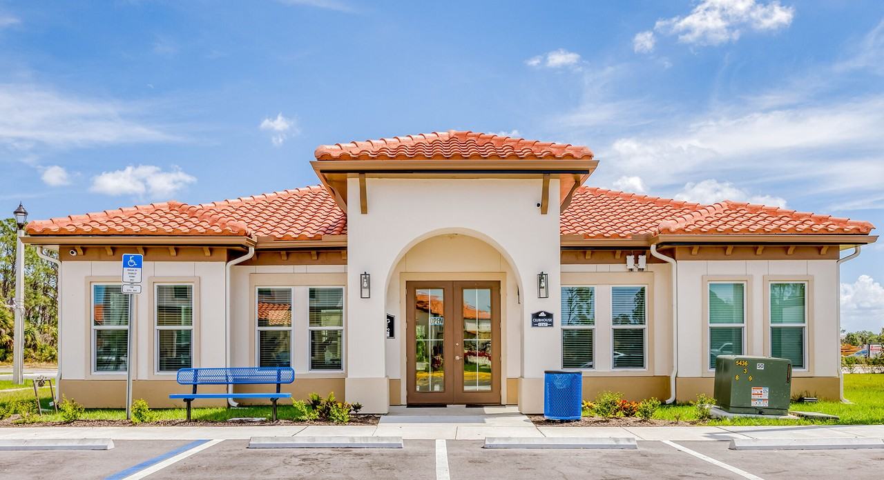 Palm Port - Photo 2 of 10