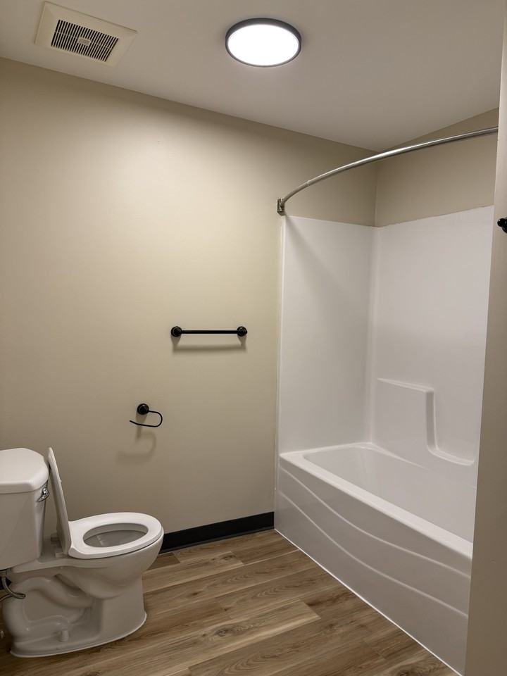 1321 Eastland Estates - Photo 7 of 11