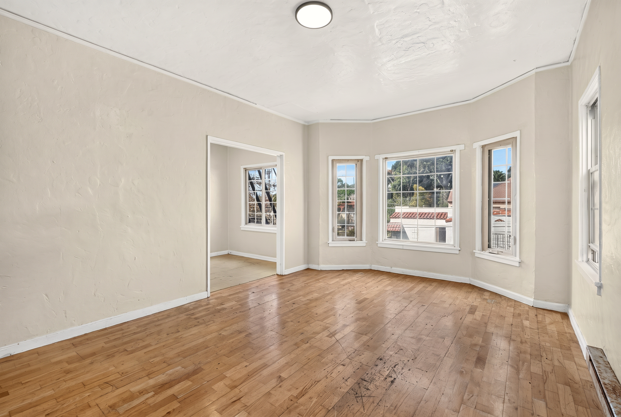 2416 8th Avenue - Photo 5 of 10
