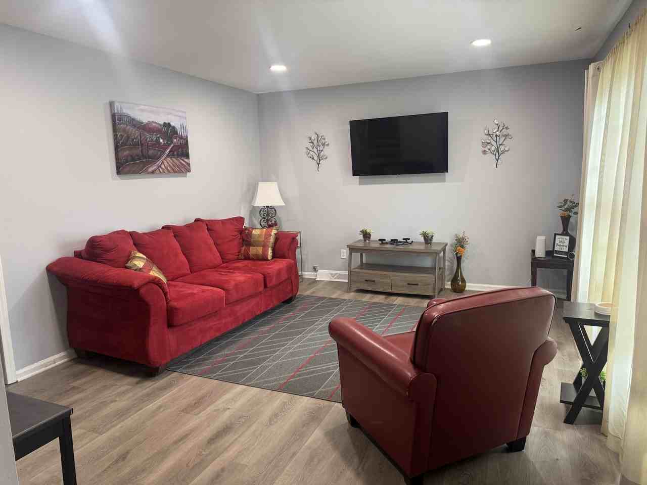 6700 Barcliff Drive - Photo 5 of 23