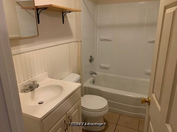 Chelsea St #1R - Photo 5 of 7