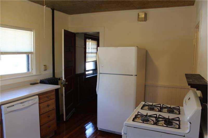 96 Mount Auburn St - Photo 3 of 44
