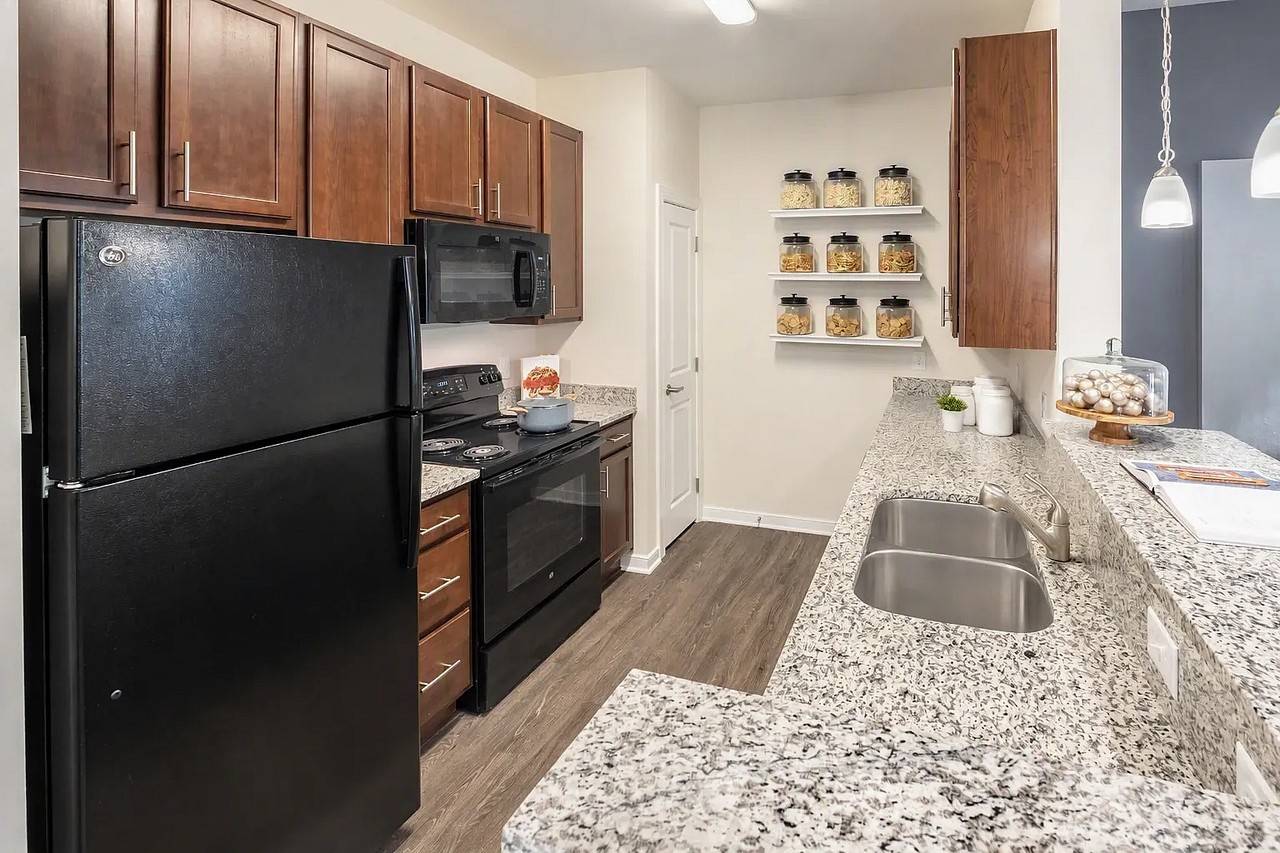 Abberly CenterPointe Apartment Homes - Photo 4 of 50