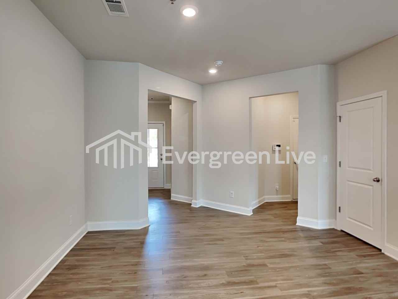 205 Connie Ct - Photo 4 of 15