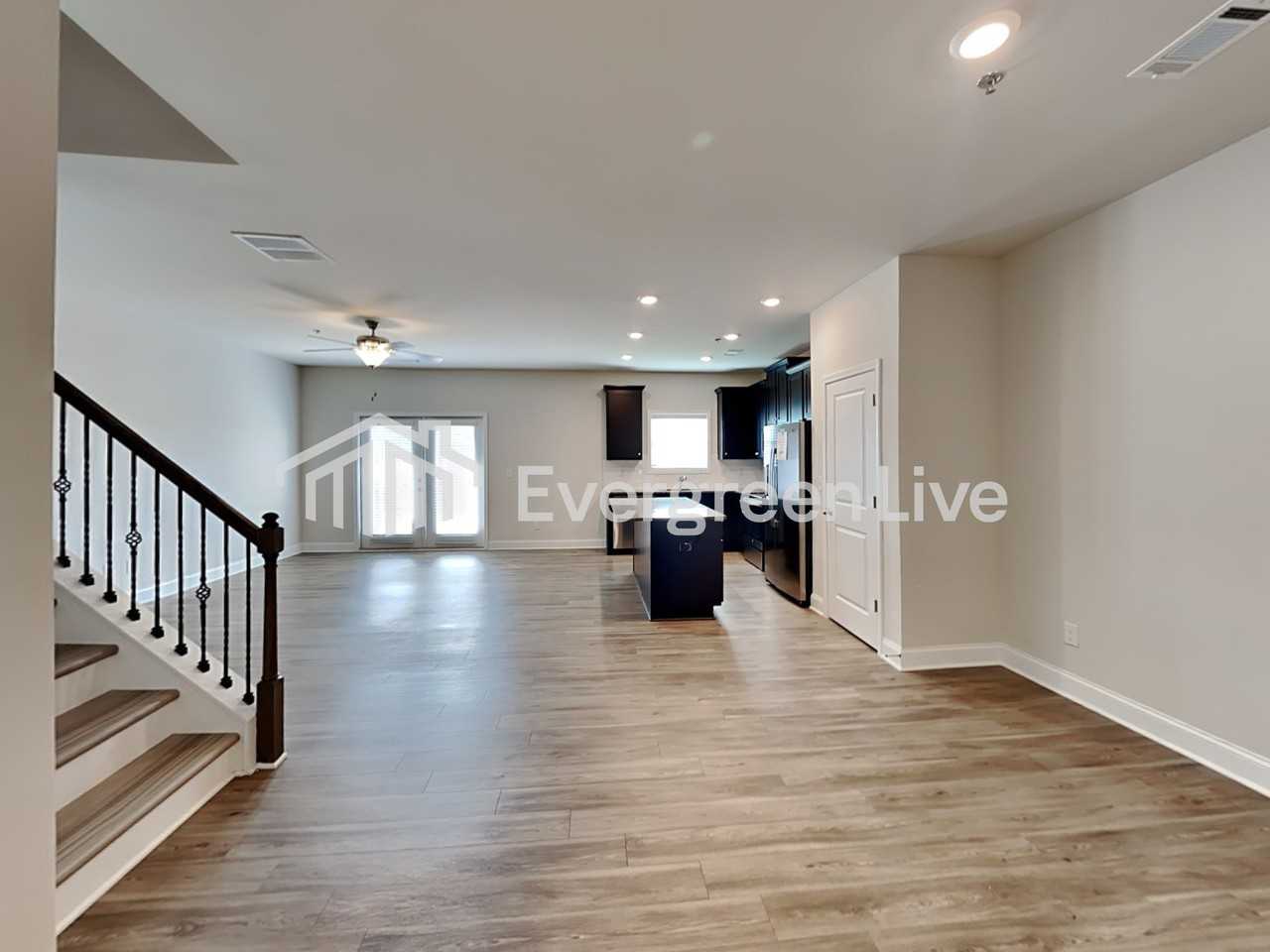 205 Connie Ct - Photo 5 of 15
