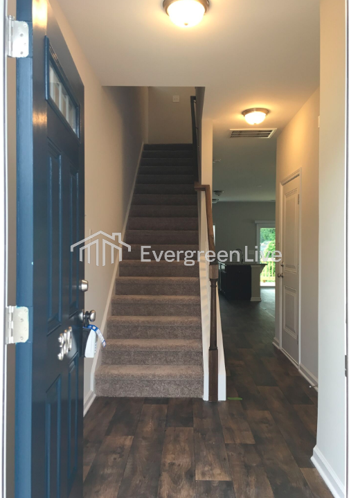 215 Jimmy Love Ln - Photo 2 of 20