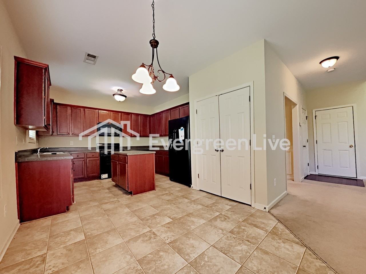 2551 Freemont St - Photo 3 of 15