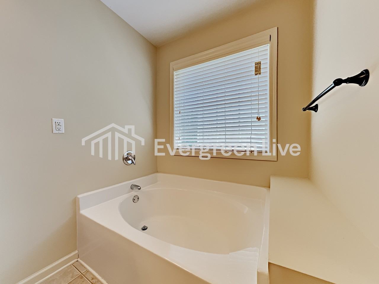 2551 Freemont St - Photo 7 of 15