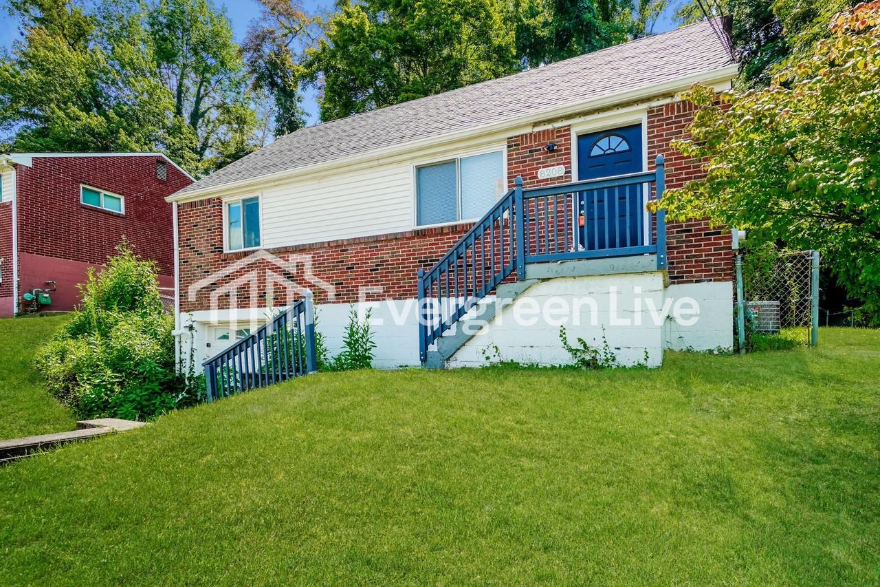 8208 Chaske St - Photo 3 of 10