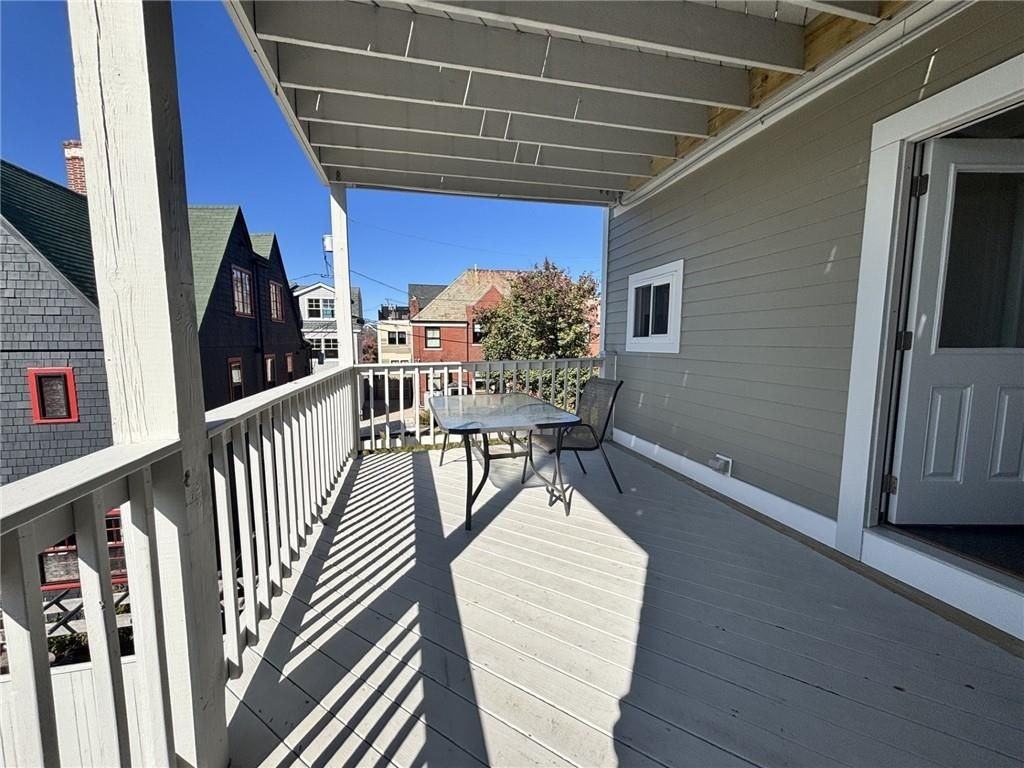 603 Thames St ##4 - Photo 5 of 13