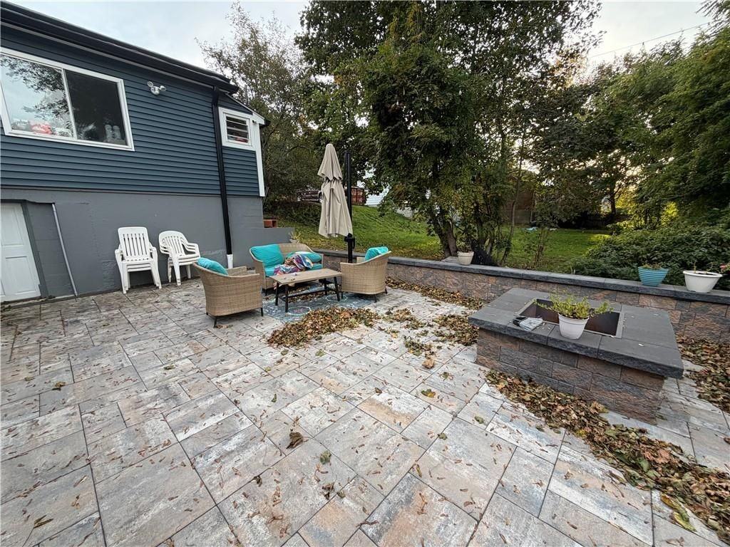 2169 Mineral Spring Ave - Photo 3 of 14