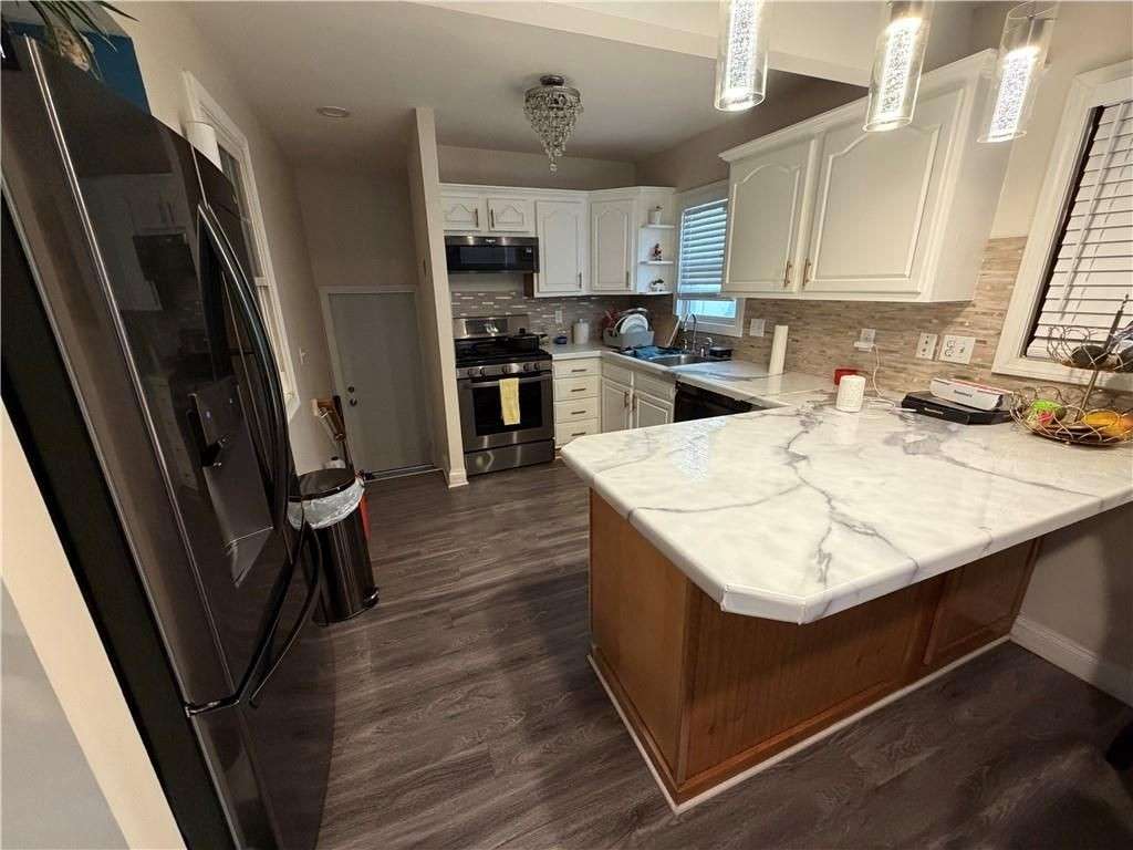 2169 Mineral Spring Ave - Photo 6 of 14