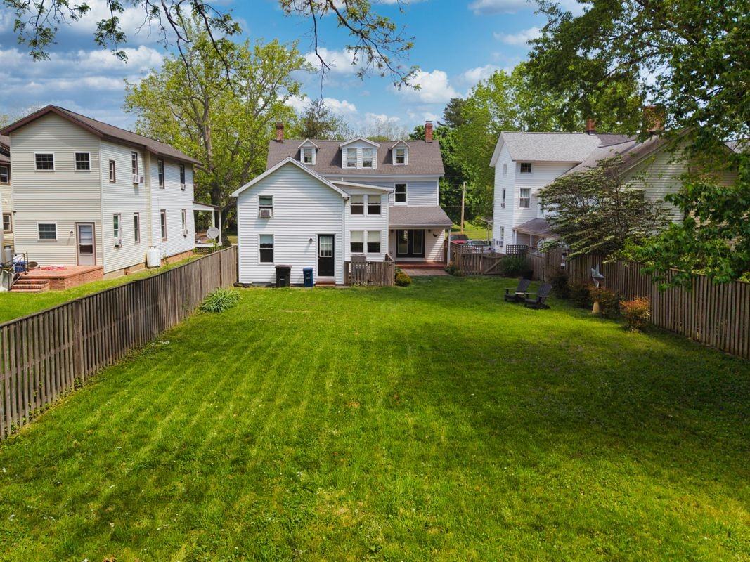 104 Kidwell Ave - Photo 3 of 27