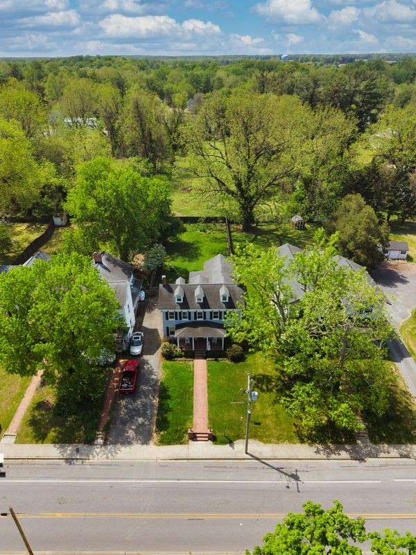 104 Kidwell Ave - Photo 4 of 27