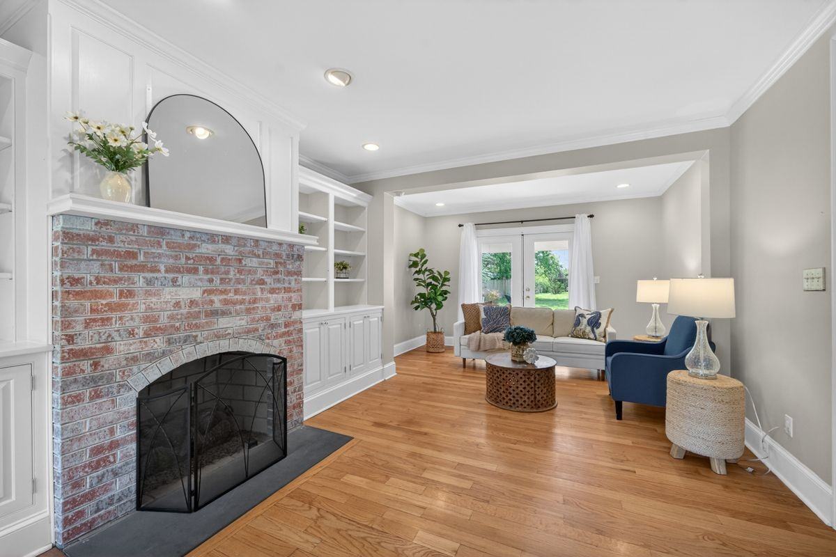 104 Kidwell Ave - Photo 5 of 27