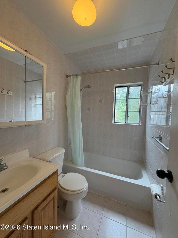16 Roosevelt Ct - Photo 4 of 5