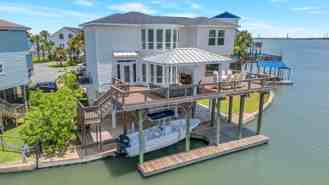 1303 Outrigger - Photo 1 of 1